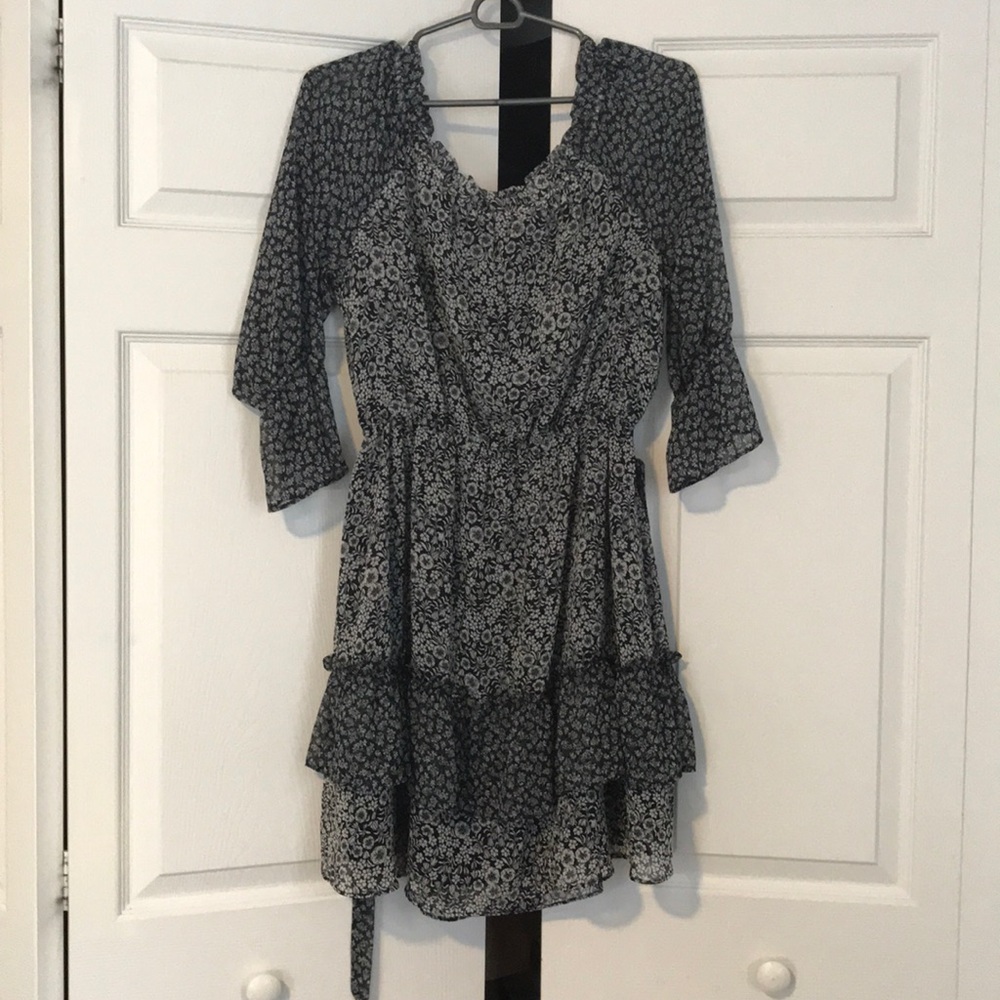 Cute Loft floral printed dress.